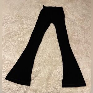 Lululemon Womens Align High Rise Ribbed Mini Flared Pant Size 4 Black Nulu 32”